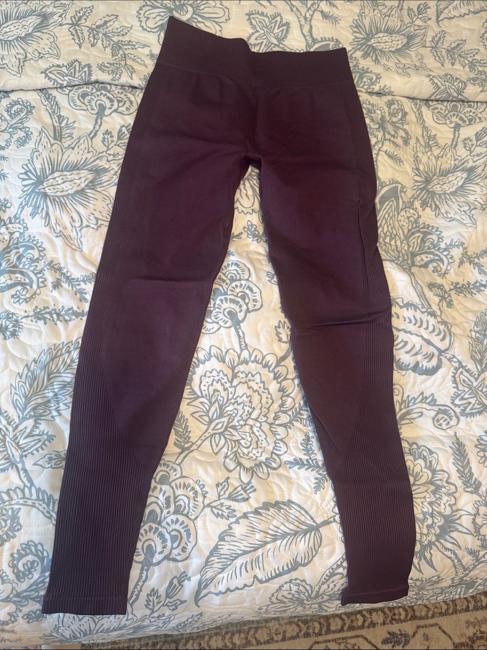 Z Supply Ribbed High-Waist Leggings in Plum